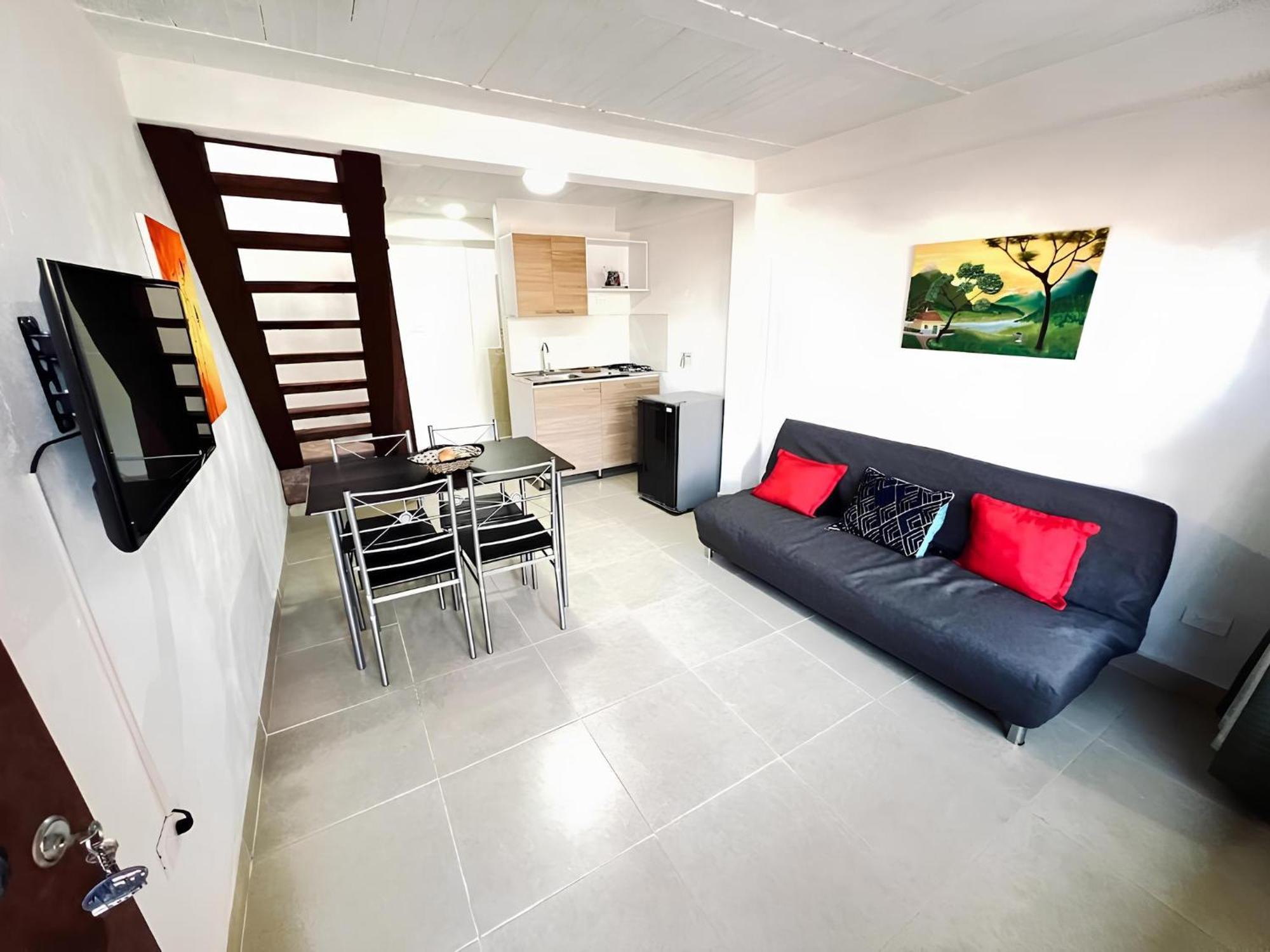 ריונגרו Next To The Airport - Cute Home מראה חיצוני תמונה