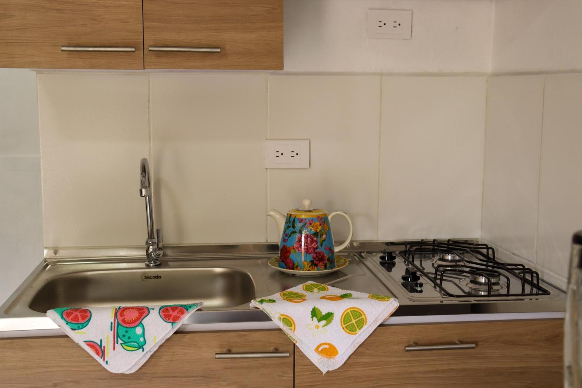 ריונגרו Next To The Airport - Cute Home מראה חיצוני תמונה